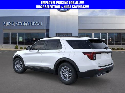 New 2026 Ford Explorer Active w/ Active Comfort Package RWD image 4