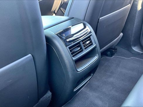 Used 2025 Cadillac XT5 Premium Luxury image 24