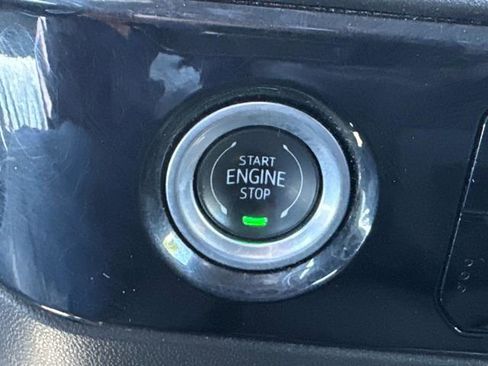 Used 2024 Chevrolet Silverado 1500 LT AWD/4WD image 34