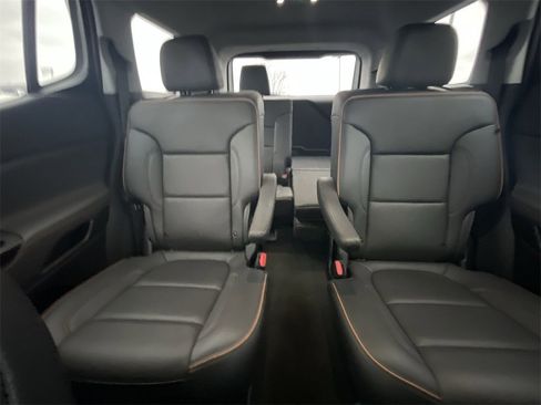 Used 2023 GMC Acadia AT4 image 11