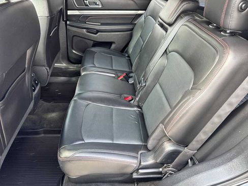 Used 2018 Ford Explorer Sport AWD/4WD image 18