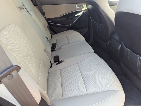 Used 2017 Hyundai Santa Fe Sport image 11