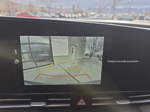 Used 2025 Hyundai Elantra Limited FWD image 15