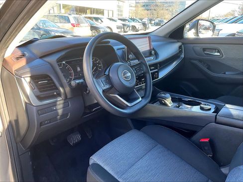 Certified 2023 Nissan Rogue SV image 8