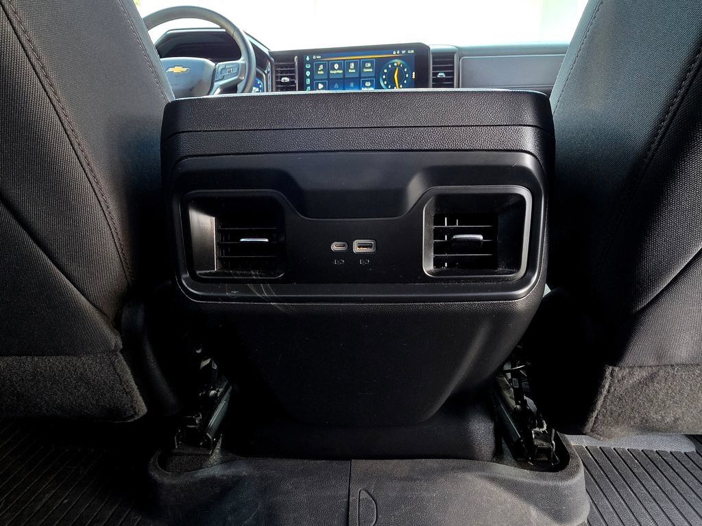 Used 2025 Chevrolet Silverado 1500 LT AWD/4WD image 63
