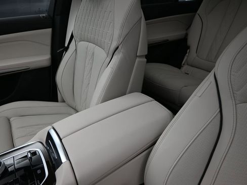 New 2026 BMW X7 xDrive40i image 14