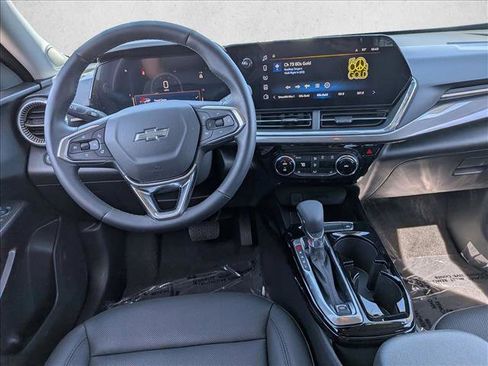 Used 2025 Chevrolet Trax ACTIV w/ Driver Confidence Package image 15