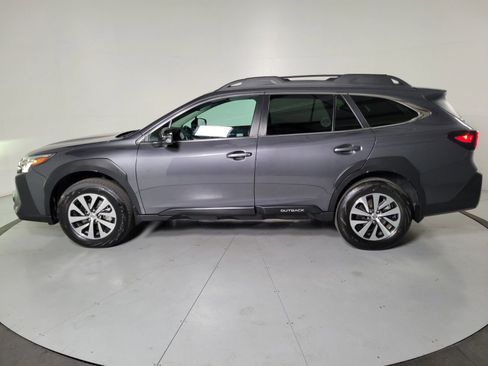 Certified 2025 Subaru Outback Premium image 7