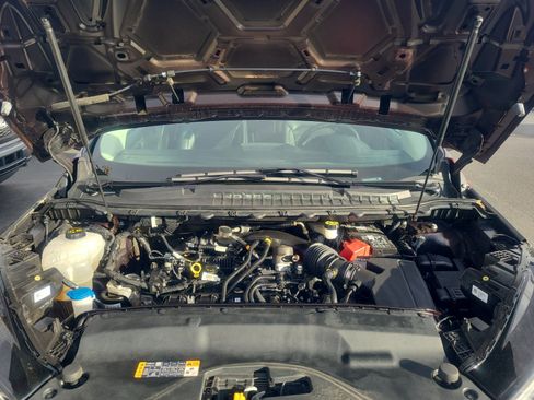 Certified 2020 Ford Edge SEL w/ Convenience Package image 21