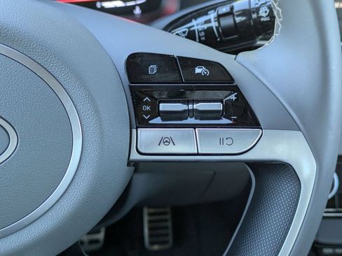 Certified 2025 Hyundai Elantra Sport FWD image 25