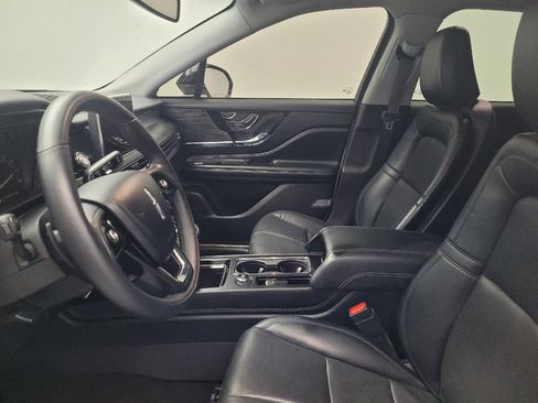 Used 2022 Lincoln Corsair AWD w/ Premium Package image 17
