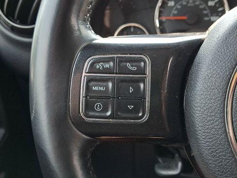 Used 2017 Jeep Wrangler Unlimited Sahara AWD/4WD image 20