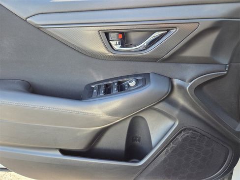 Used 2021 Subaru Outback Premium image 9
