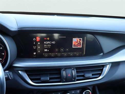 New 2025 Alfa Romeo Stelvio Sprint image 23