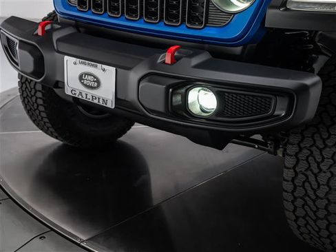 Used 2024 Jeep Wrangler Unlimited Rubicon AWD/4WD image 10