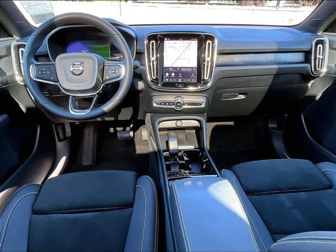 Used 2023 Volvo C40 P8 Recharge Plus w/ Protection Package Premier AWD/4WD image 17