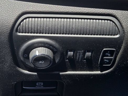 Used 2022 Jeep Wagoneer Series II w/ Premium Group I AWD/4WD image 24