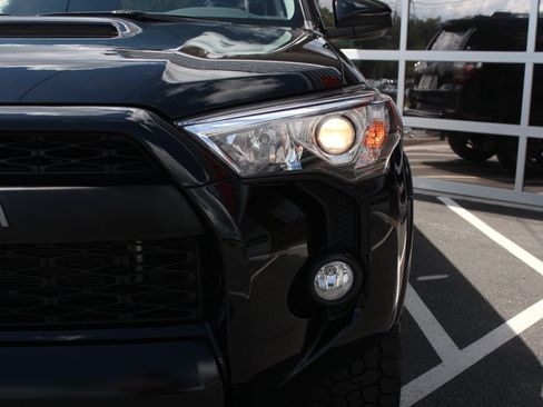Used 2018 Toyota 4Runner TRD Pro AWD/4WD image 9