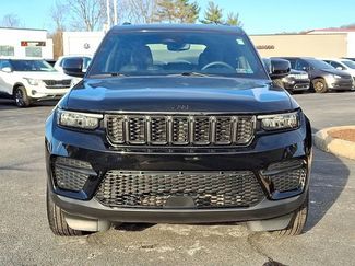 Certified 2024 Jeep Grand Cherokee Altitude video 2