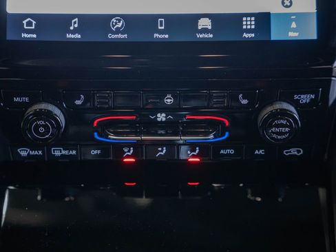 New 2025 Jeep Grand Cherokee Limited image 24