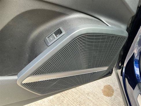 Used 2018 Audi SQ5 Premium Plus w/ S Sport Package image 33