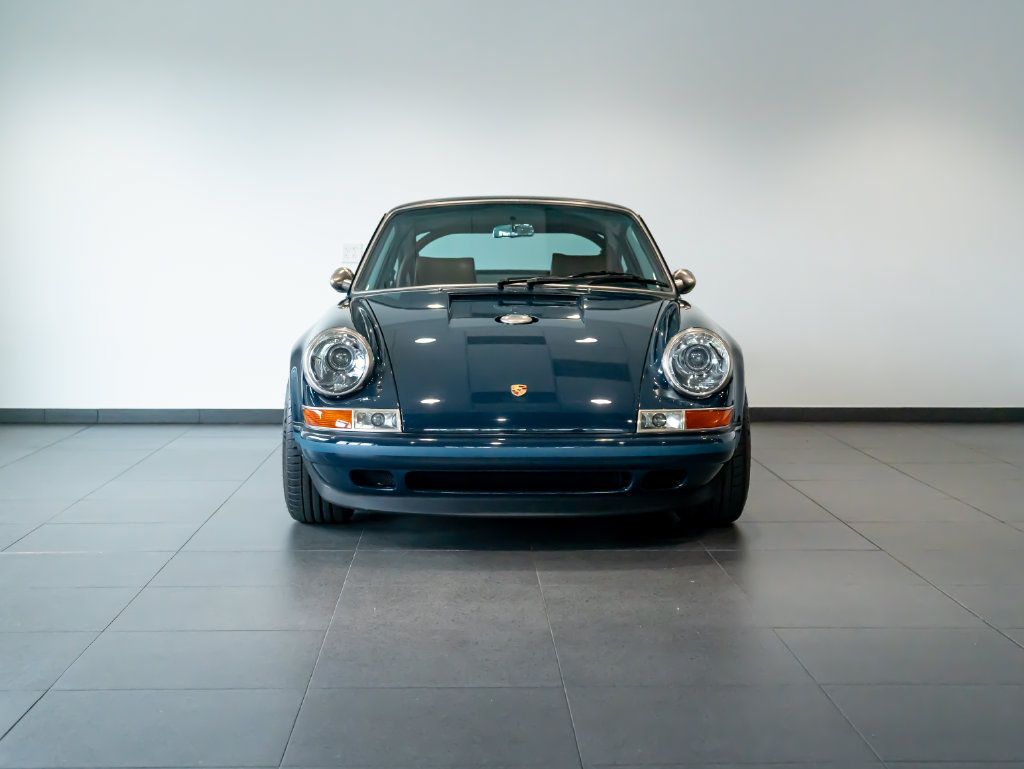 Used 1991 Porsche 911 Carrera RWD image 10