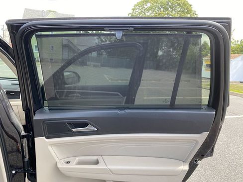 Used 2022 Volkswagen Atlas SEL R-Line image 31