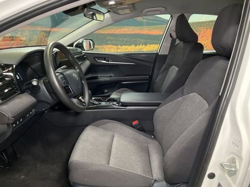 Used 2025 Toyota Camry LE FWD image 19