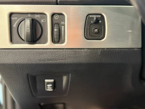 Used 2003 Ford Thunderbird RWD image 21