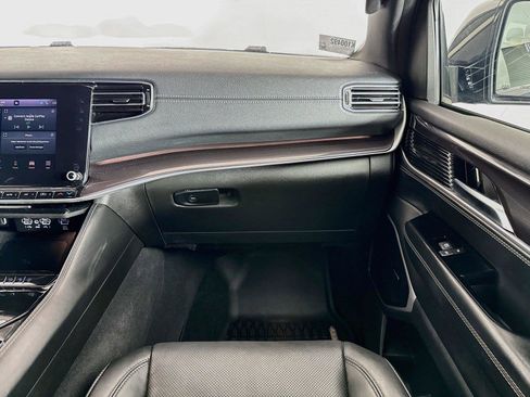 Used 2022 Jeep Wagoneer Series I w/ Convenience Group I RWD image 33
