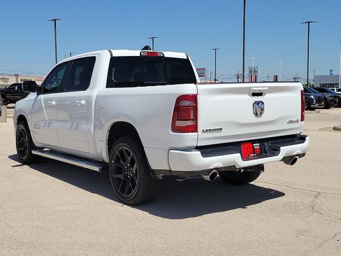 Used 2023 RAM 1500 Laramie AWD/4WD image 3