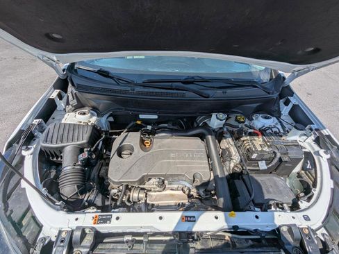 Used 2020 Chevrolet Equinox LT image 9