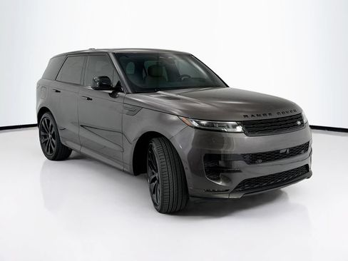 Used 2024 Land Rover Range Rover Sport Dynamic SE AWD/4WD image 3