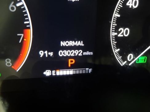 Used 2024 Honda HR-V LX image 28