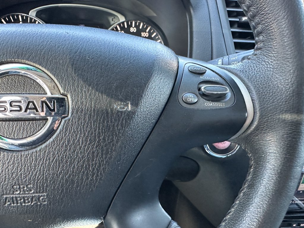 Used 2016 Nissan Pathfinder SV FWD image 24