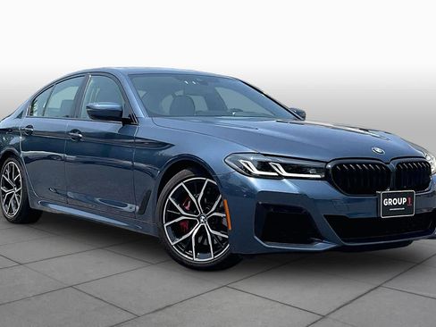 Used 2023 BMW 530i xDrive w/ M Sport Package AWD/4WD image 2