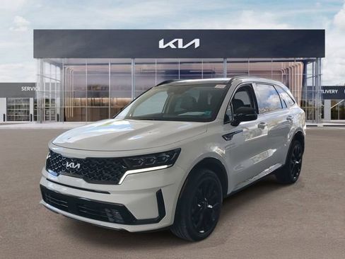Certified 2022 Kia Sorento SX image 3