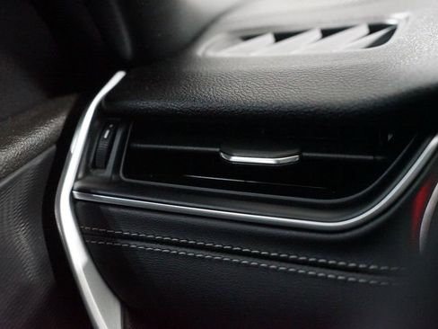 Used 2025 Jeep Grand Cherokee L Laredo RWD image 25