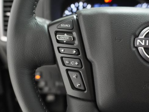 Used 2024 Nissan Frontier SV w/ SV Convenience Package RWD image 21