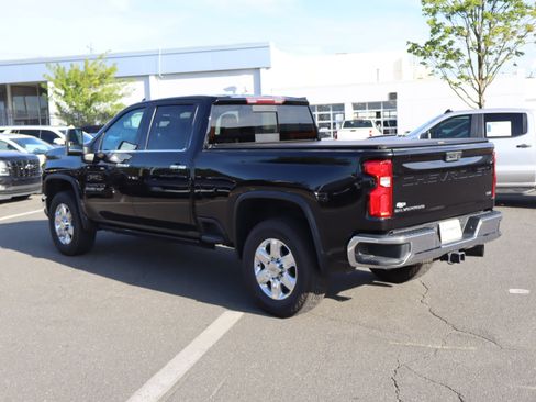 Used 2022 Chevrolet Silverado 2500 LTZ AWD/4WD image 9