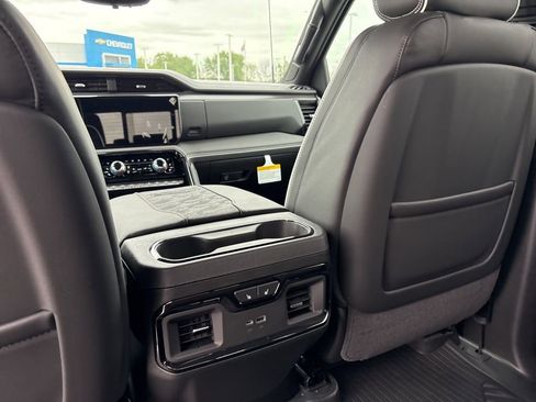 New 2026 GMC Sierra 2500 AT4X w/ AT4X AEV Edition AWD/4WD image 21