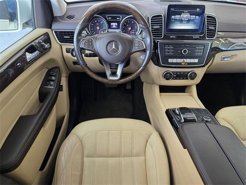 Used 2017 Mercedes-Benz GLS 450 4MATIC image 12