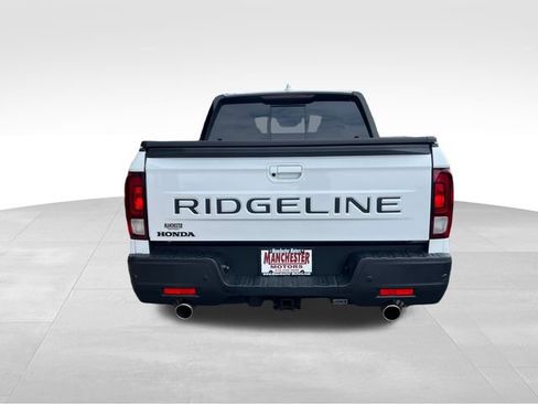 Used 2025 Honda Ridgeline Black Edition image 6