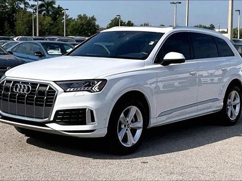 Used 2023 Audi Q7 2.0T Premium Plus w/ Premium Plus Package AWD/4WD image 9