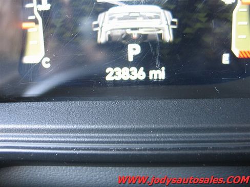 Used 2025 Jeep Wrangler Unlimited Sport AWD/4WD image 12