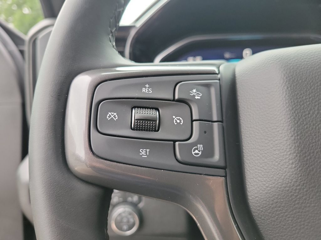 Used 2026 Chevrolet Silverado 2500 ZR2 w/ LPO, Dark Essentials Package AWD/4WD image 28