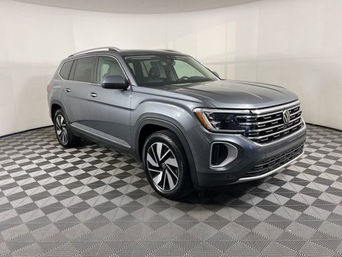 Used 2024 Volkswagen Atlas SEL image 19