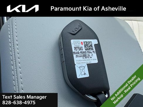 New 2026 Kia Sorento S w/ S Panoramic Sunroof Package FWD image 28