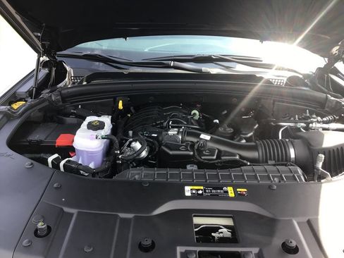 New 2025 Jeep Grand Cherokee Altitude image 11