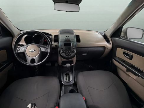 Used 2010 Kia Soul ! FWD image 9